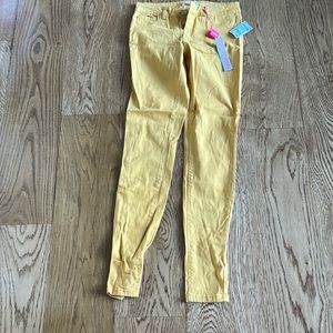 Brand new refuge gold jeans size 0